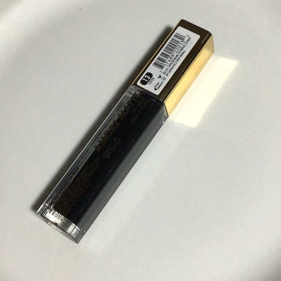 LE SATIN MATTE LIP CREME LEATHER BLACK GOTH MILANI - Picture 9 of 10